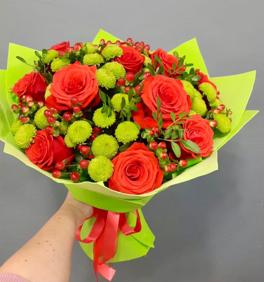 Букет цветов из: Хризантемы и Розы в Вавож