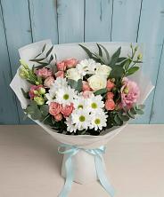 Букет цветов из:  Розы, Лизиантусы и Хризантемы в Вавож