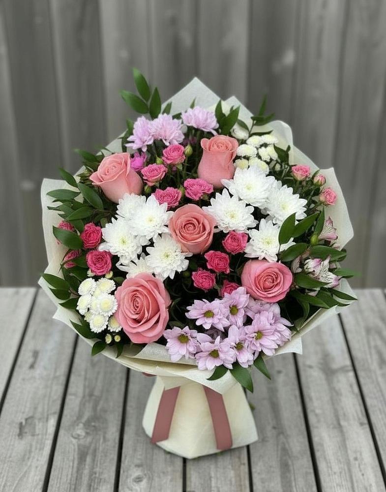 Букет цветов из: Альстромерии, Гвоздики, Розы и Хризантемы в Вавож