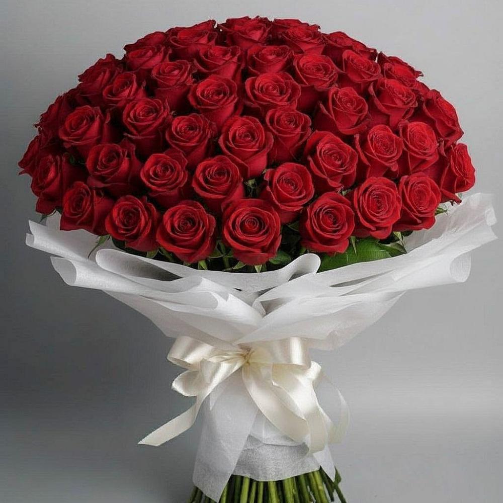 Букет 101 Красная роза Блэк Мэджик в Вавож