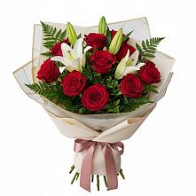 Букет цветов из:  Лилии и Розы в Вавож