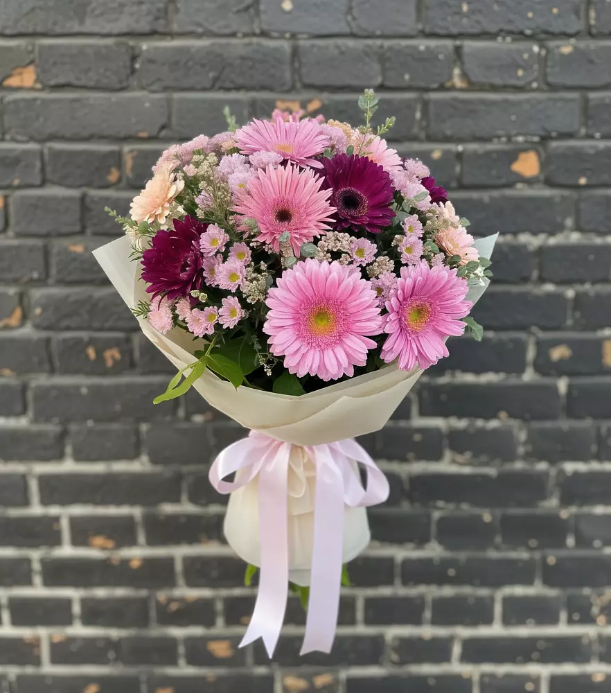 Букет цветов из: Герберы и Хризантемы в Вавож