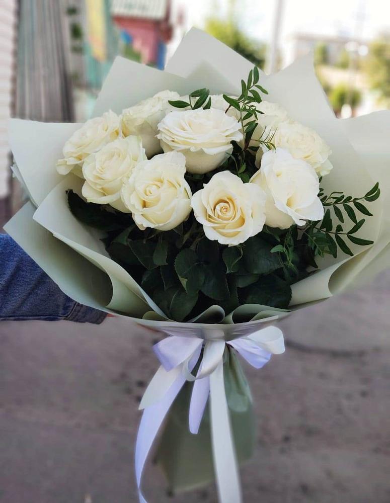 Букет Белые розы Проуд в Вавож