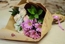 Букет цветов из:  Розы и Хризантемы #REPLACE_PRED# Вавож