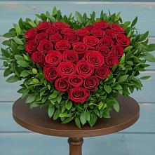 Цветочная композиция из Розы в виде сердца в Вавож