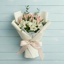 Букет цветов из:  Альстромерии в Вавож