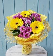 Букет цветов из:  Хризантемы и Герберы в Вавож