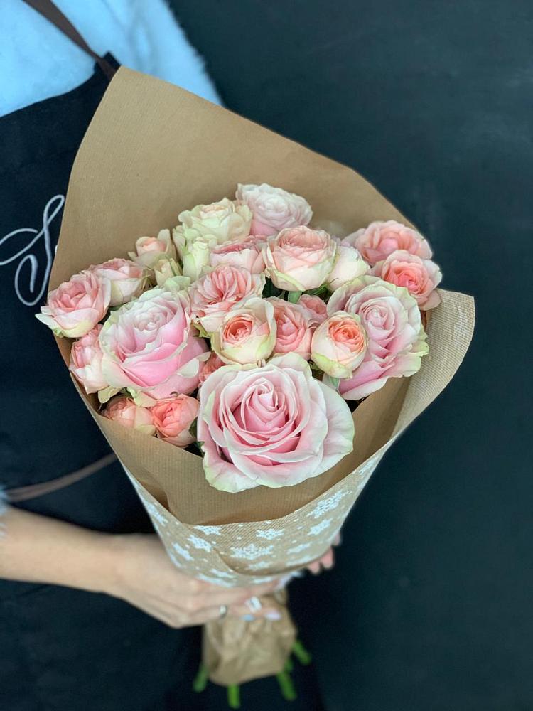 Букет цветов из: Хризантемы и Розы в Вавож