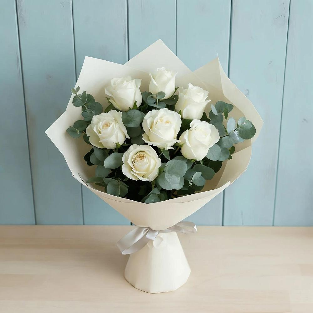 Букет Белые розы в Эвкалипте в Вавож