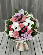 Букет цветов из:  Альстромерии, Гвоздики, Розы и Хризантемы в Вавож