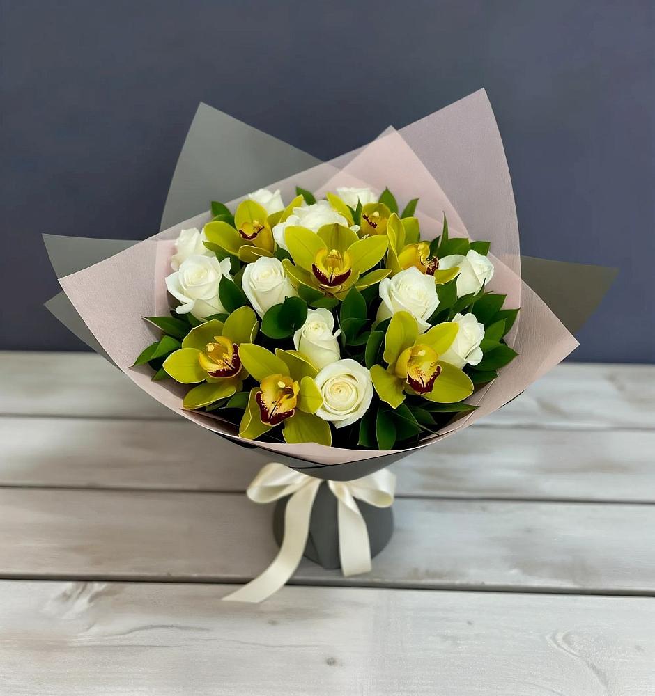 Букет цветов из: Орхидеи и Розы в Вавож