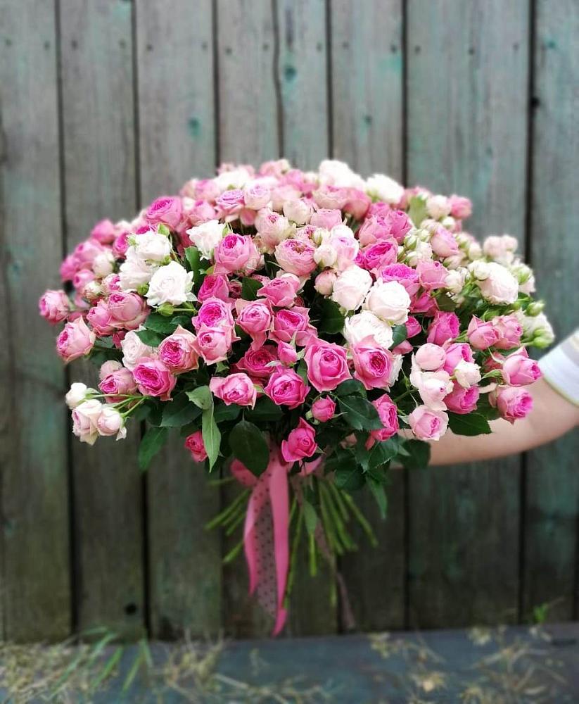 Букет Розовые кустовые розы Натали и Лав Лидия в Вавож