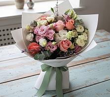 Букет цветов из:  Розы, Лизиантусы и Гвоздики в Вавож