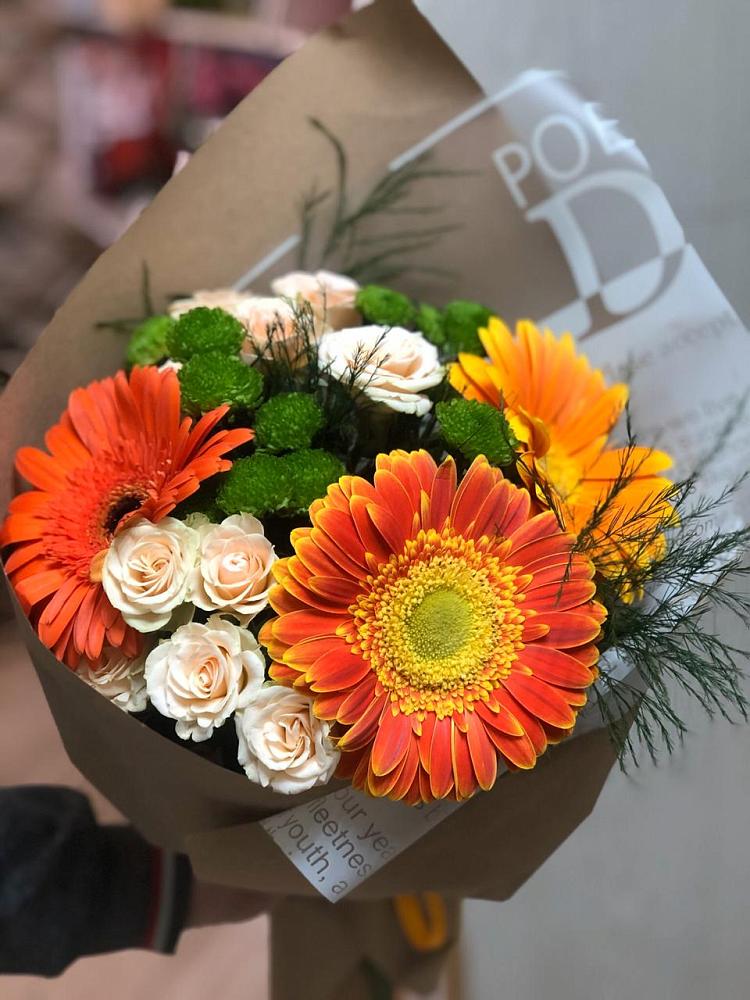 Букет цветов из: Герберы, Хризантемы и Розы в Вавож